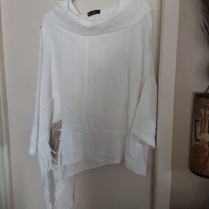 BELLA AMORE Chic Women's Tunic Top NWOT